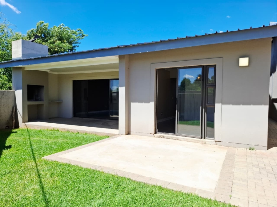 2 Bedroom Property for Sale in Heuwelsig Free State